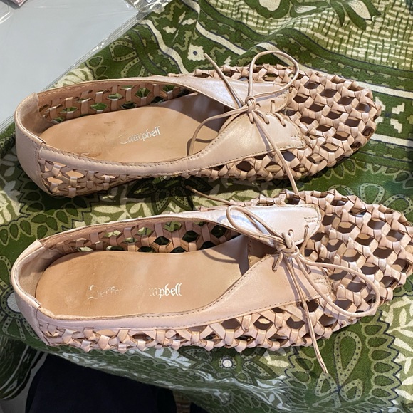 Jeffrey Campbell Leather Open Weave Tie Shoes.  Size 8US, 39EU.  EUC. Neutral - Picture 5 of 13